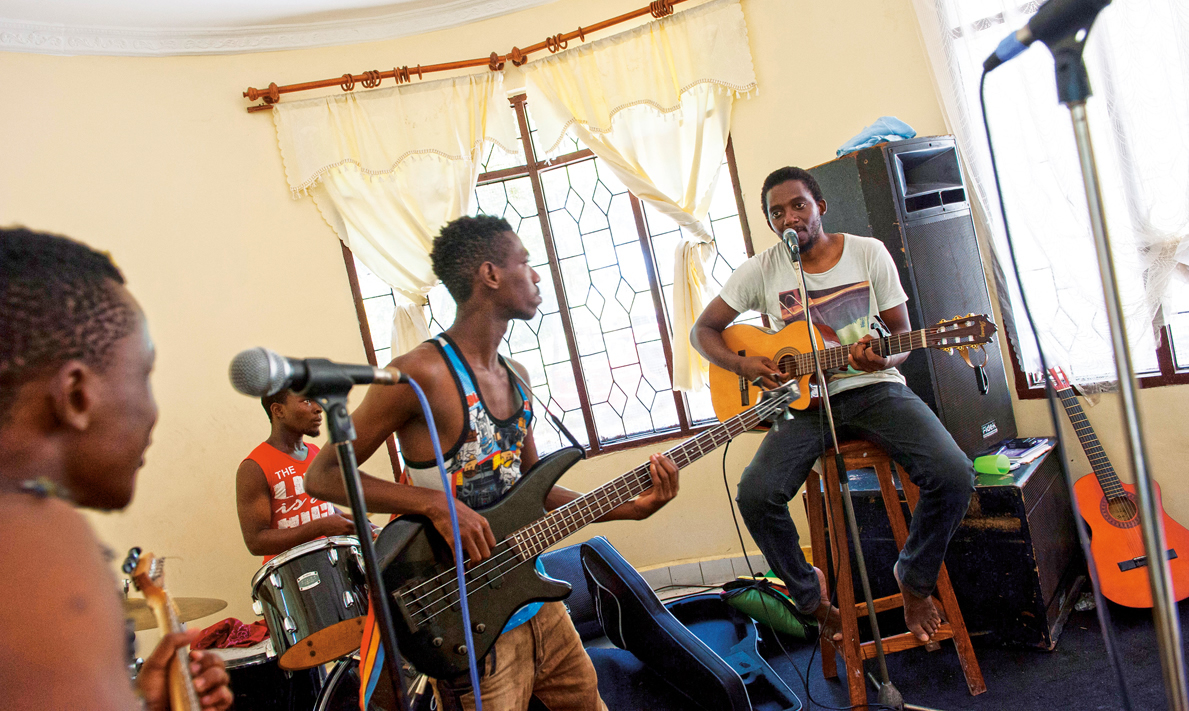 Founder of the Jua (&ldquo;Sun&rdquo;) Arts Village that offers art, dance and music to children and youth, Vitali Maembe plays guitar and sings with his students. A respected musician, he creates a Tanzanian yet universal sound that touches Bagamoyo&rsquo;s historic tensions between distant and local, tradition and change. &nbsp;