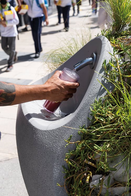 Throughout the Expo, drinking water was available from water-bottle-friendly Sabeel fountains which were named using the Arabic word for public, charitable water sources that proliferated across the Islamic world for centuries. 