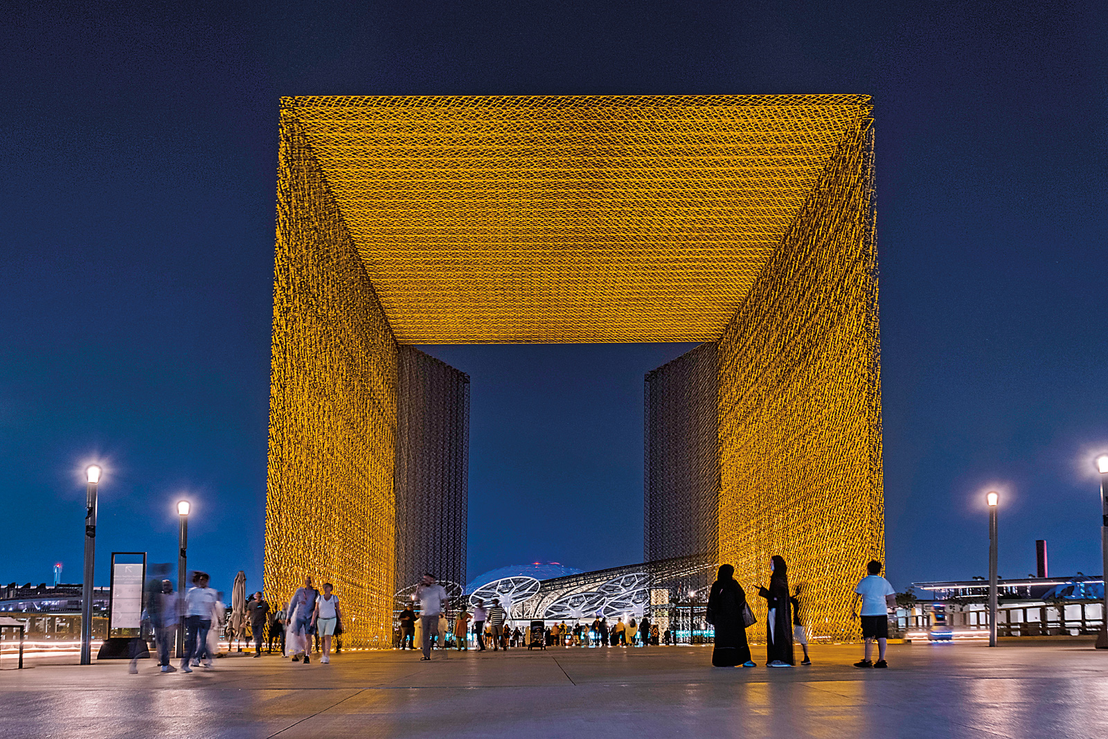 Rising 21 meters above the plaza, this lattice of carbon fiber by UK architect Asif Khan formed the entrance portal for the Sustainability District. The interwoven fibers created a screen reminiscent of traditional, turned-wood lattices used for shade for centuries across North Africa, the Levant and the Arabian Peninsula. Visible through the portal is a cluster of Terra’s “energy trees.” Other pavilions by participating nations, including Brazil, Singapore, Saudi Arabia, Morocco among dozens more also addressed sustainability from other technological and social perspectives. 