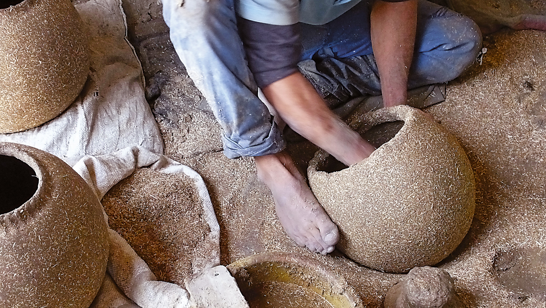 Making a bukla in al-Nazla, Fayoum, Egypt